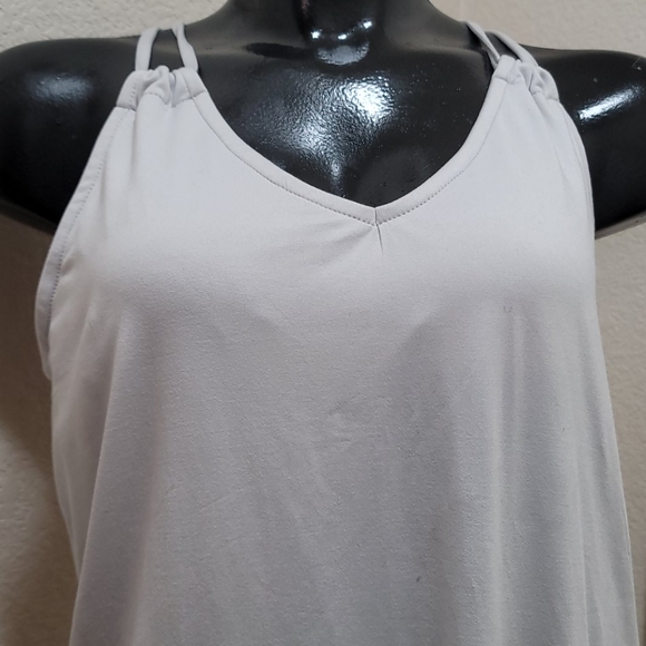INK+IVY Tank with built-in bra - Picture 4 of 7